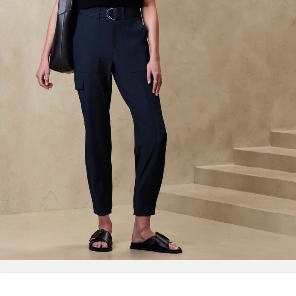 Banana Republic Khaki Ankle Cropped Pants & Jumpsuits